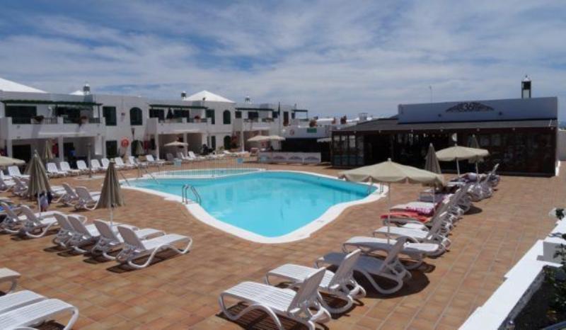 Hôtel Club Las Calas à Puerto del Carmen  Extérieur photo